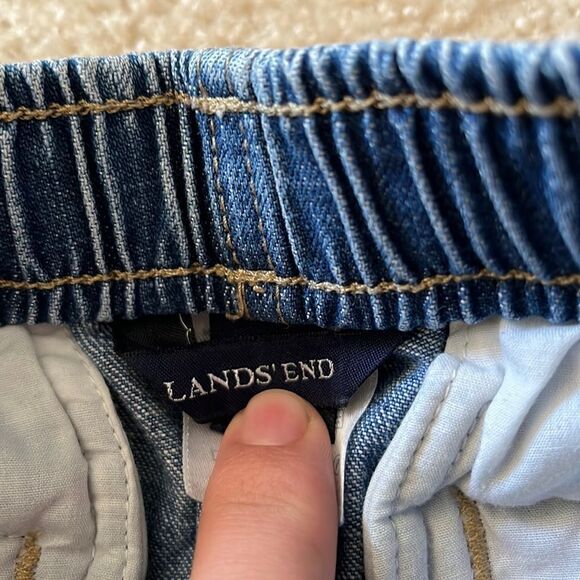 SIZE SMALL (8) LANDS END JEAN SHORTS - Picture 5 of 8